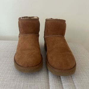 UGG Cozy Chestnut Suede Short Shearling Ankle Boots